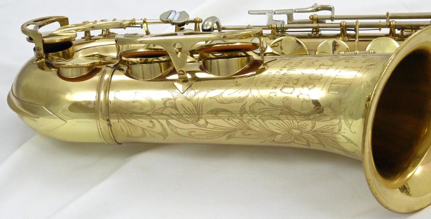 King Super 20 tenor saxophone - engraving on bell