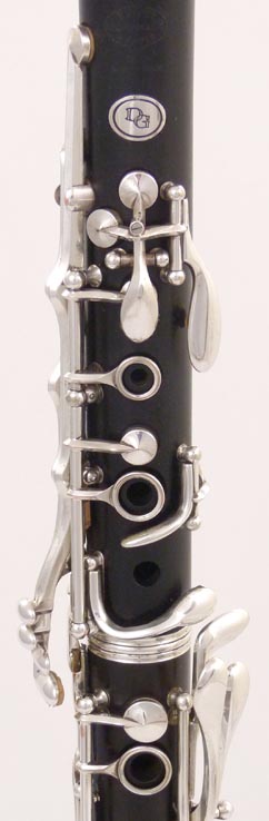 Buffet DG Prestige Bb clarinet - close-up of silver-plated keys