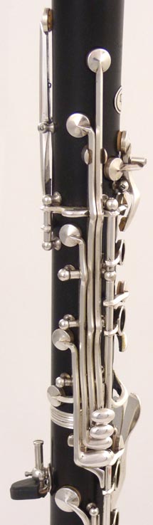 Buffet DG Prestige Bb clarinet - close-up of silver-plated keys