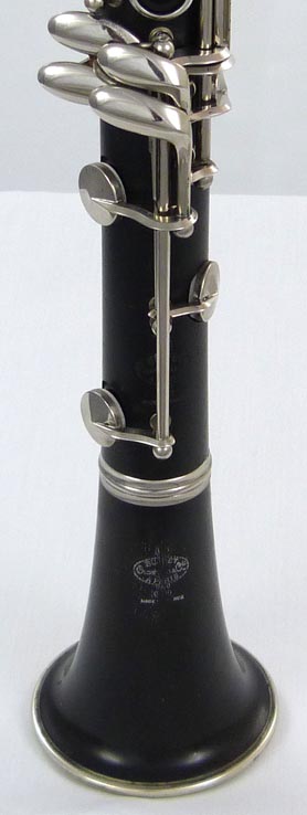 Buffet R13 Clarinet - close up of bell and lower joint
