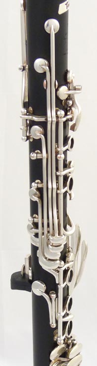 Buffet Tosca Bb clarinet - close-up of silver-plated keys