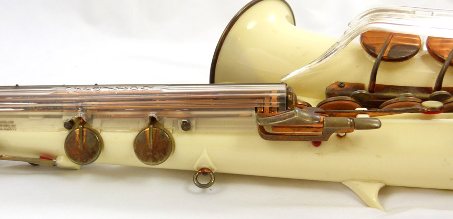 Grafton alto sax - close up of keys