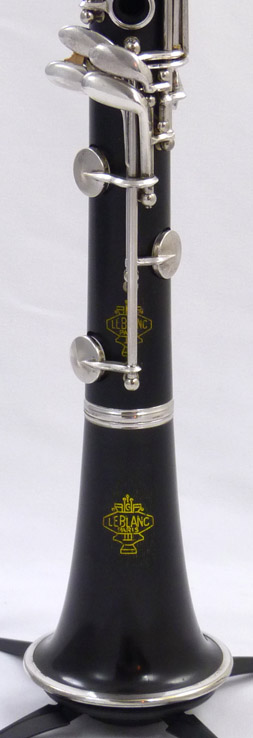 Leblanc LL Clarinet - close up of bell and lower joint