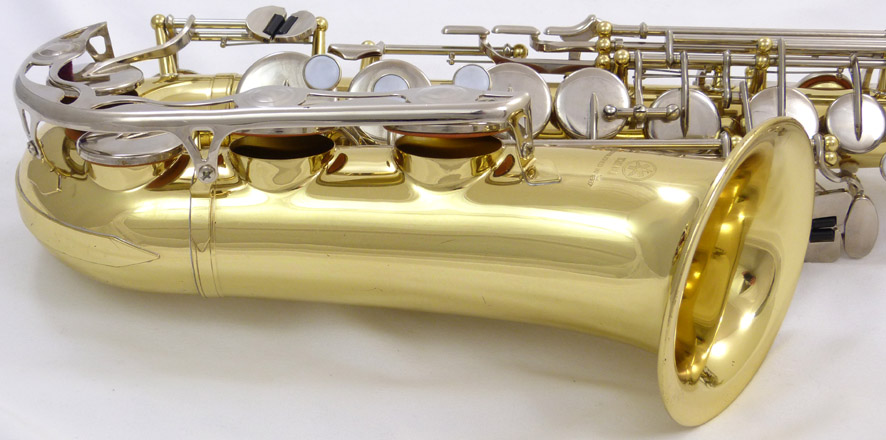 Yamaha YAS-23 alto saxophone - close up of bell